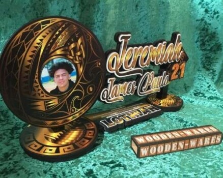 Elegant birthday key